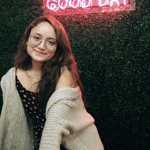 Meet your Posher, Kareli